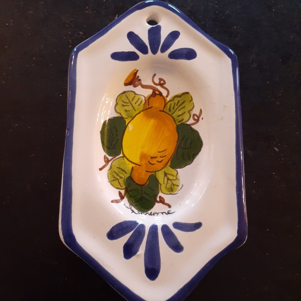 GORGEOUS Ceramiche Italy 5" Trinket Holder.